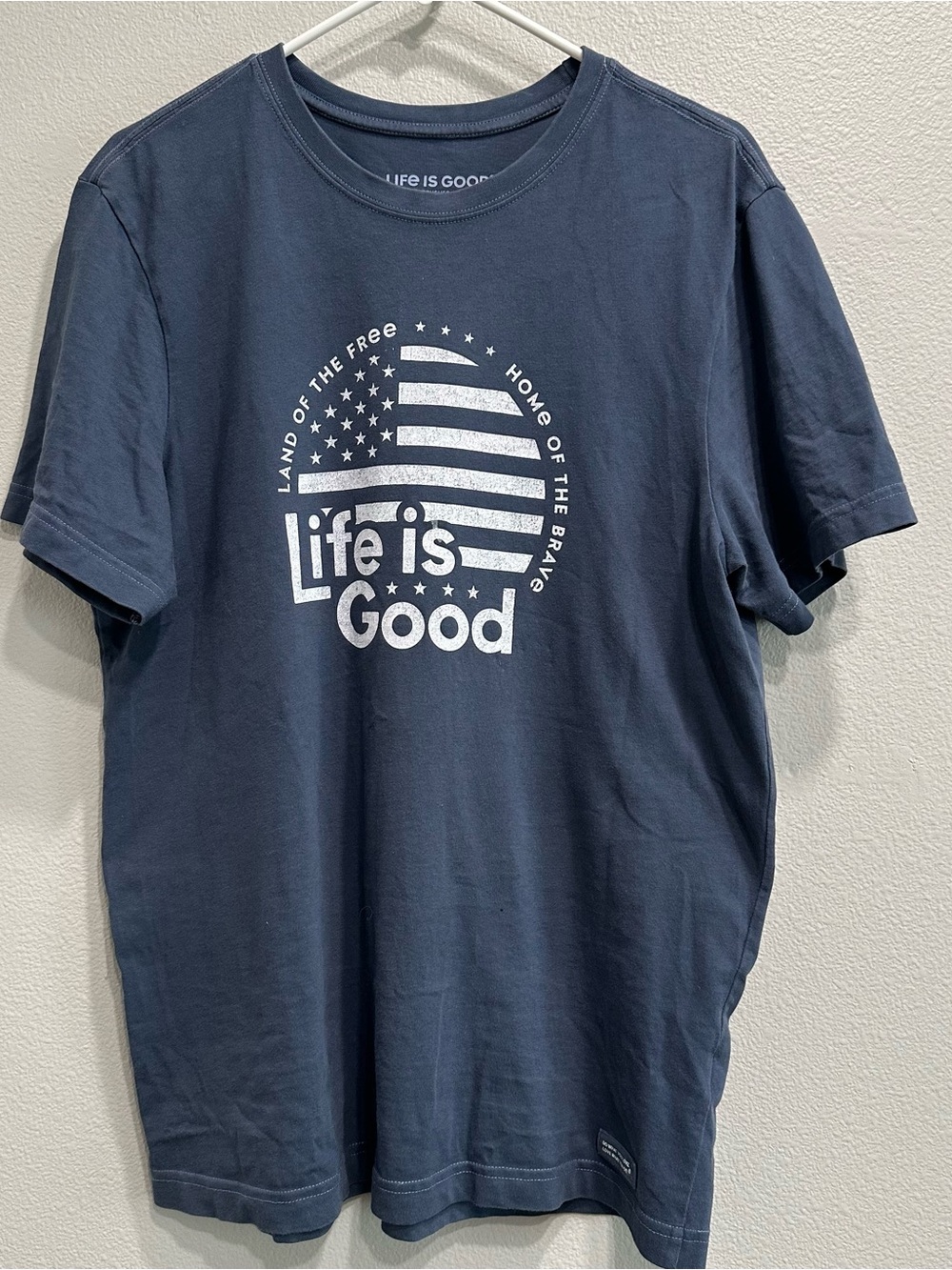 Life is Good Men's Navy Tee - 'Life is Good' Logo,flag,USA,cotton